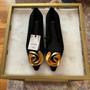 Zara Suede flats with flower detail - new with tags!